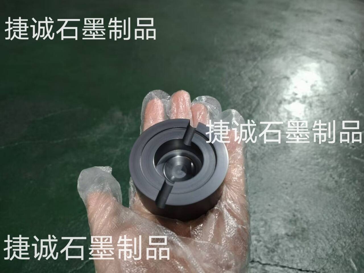 抗氧化石墨坩堝，石墨匣缽坩堝，石墨坩堝加工，光譜純石墨坩堝，石墨坩堝加工廠，分析儀器石墨坩堝，高純石墨坩堝，高純石墨坩堝加工，石墨坩堝生產(chǎn)廠家