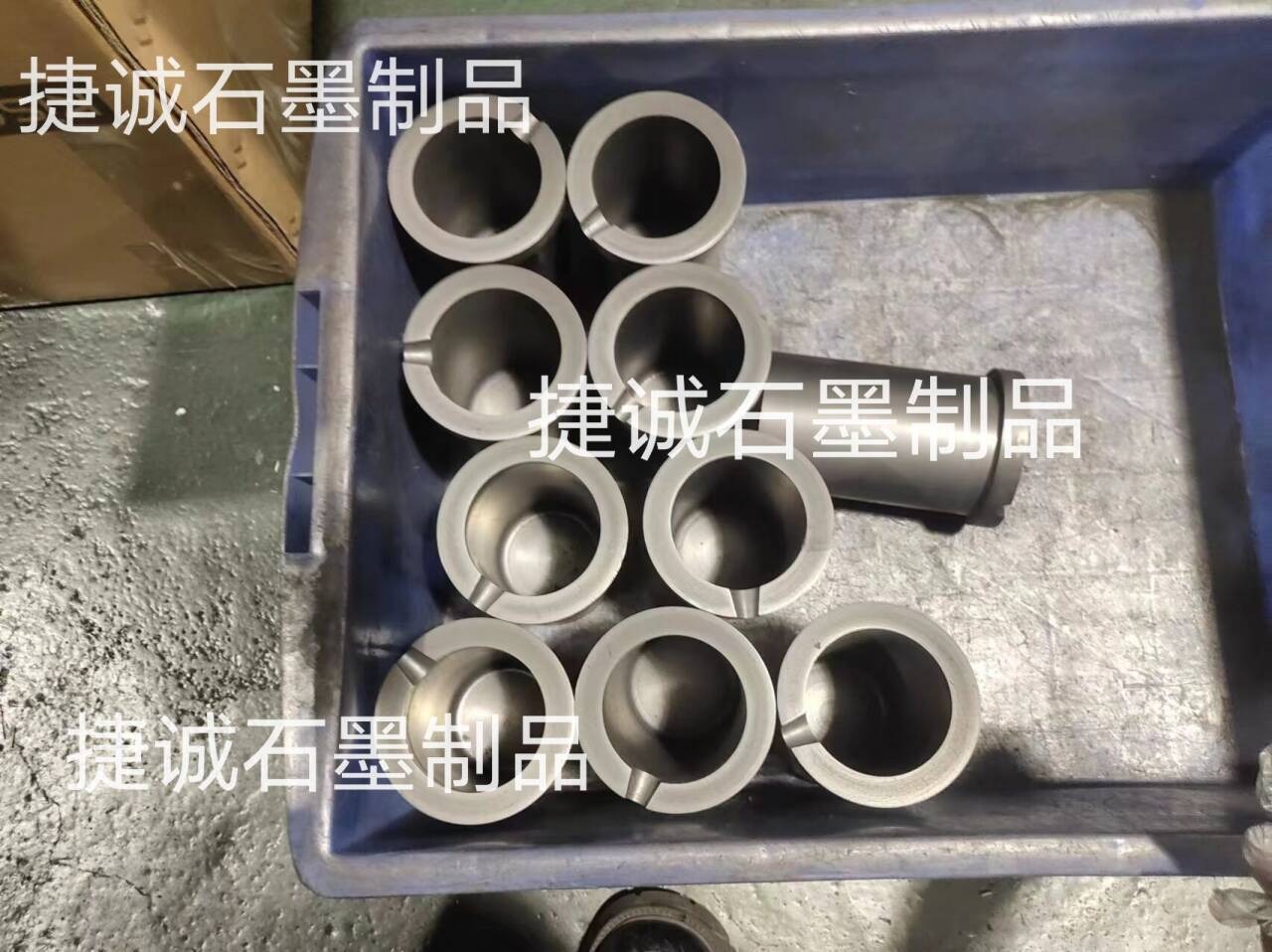 熔金銀石墨坩堝，熔金石墨坩堝，單環(huán)石墨坩堝，熔煉石墨坩堝，石墨坩堝，高純石墨坩堝，石墨坩堝加工，熔煉石墨坩堝加工，石墨坩堝加工廠，石墨坩堝生產廠家