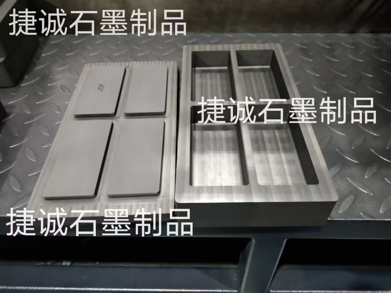 石墨油槽，四件套多槽石墨油槽，高溫金屬倒模槽，高純度石墨油槽，多槽石墨油槽石墨模具石墨坩堝，鑄錠石墨模具，石墨油槽加工，石墨油槽生產(chǎn)廠家